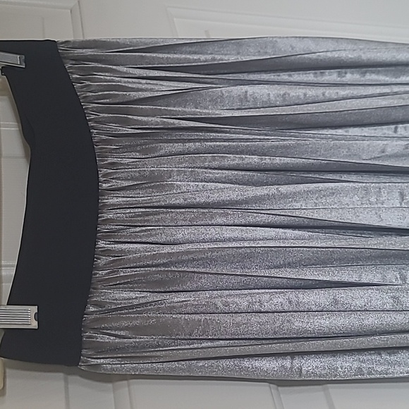 Lularoe crushed velvet skirt - Picture 4 of 4